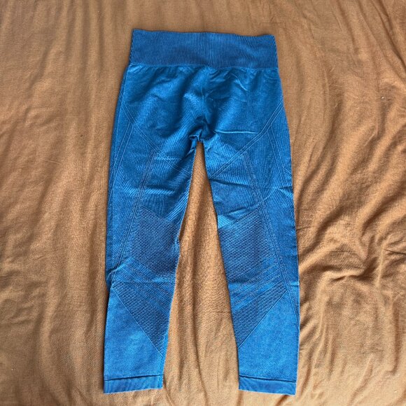 SoulCycle Mesh Leggings size L - Picture 4 of 5